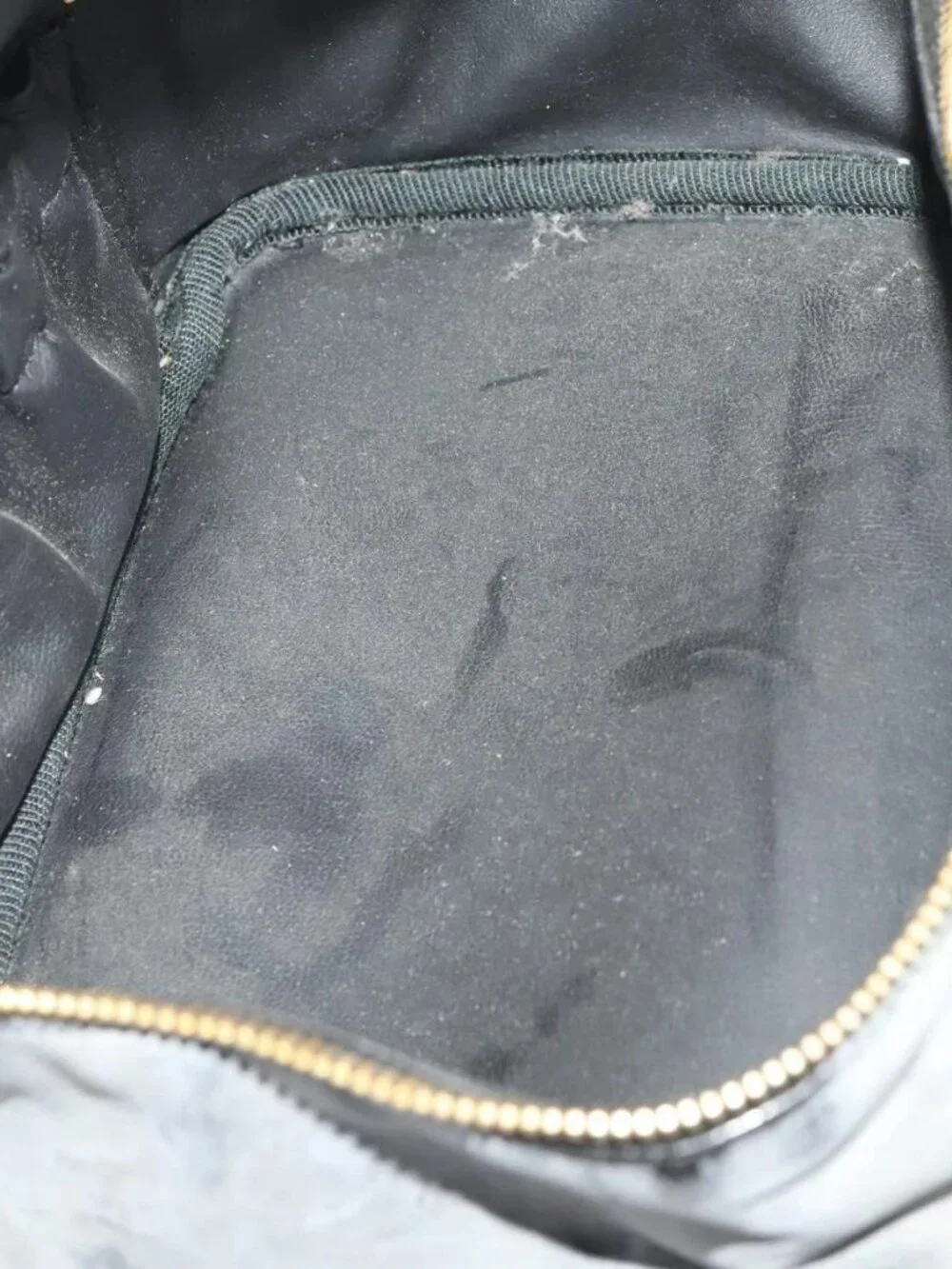 CHANEL rubbing individual loss