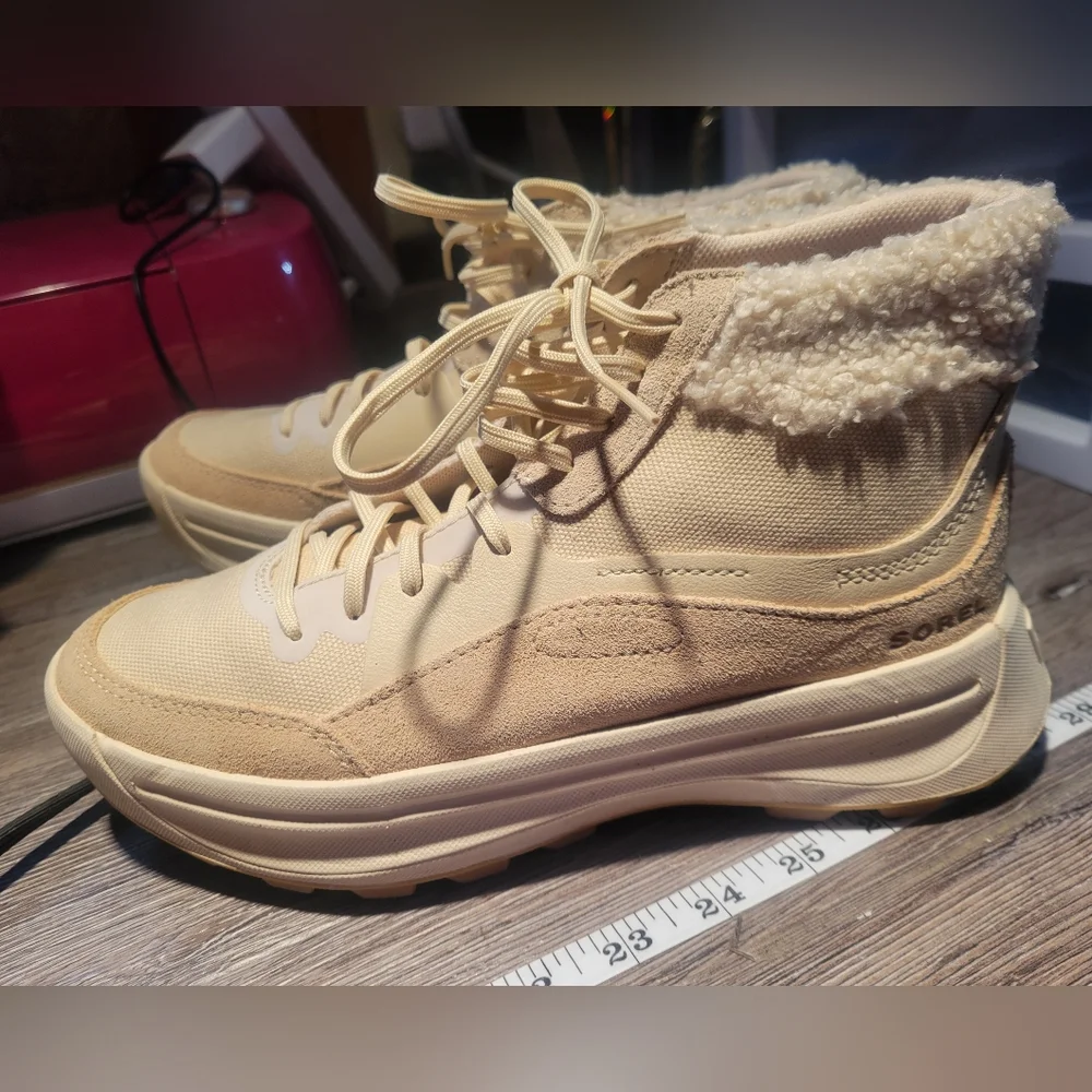 Sorel ONA 503 MID COZY‎ SNEAKER BOOTS Waterproof Tan Beige Size 7.5