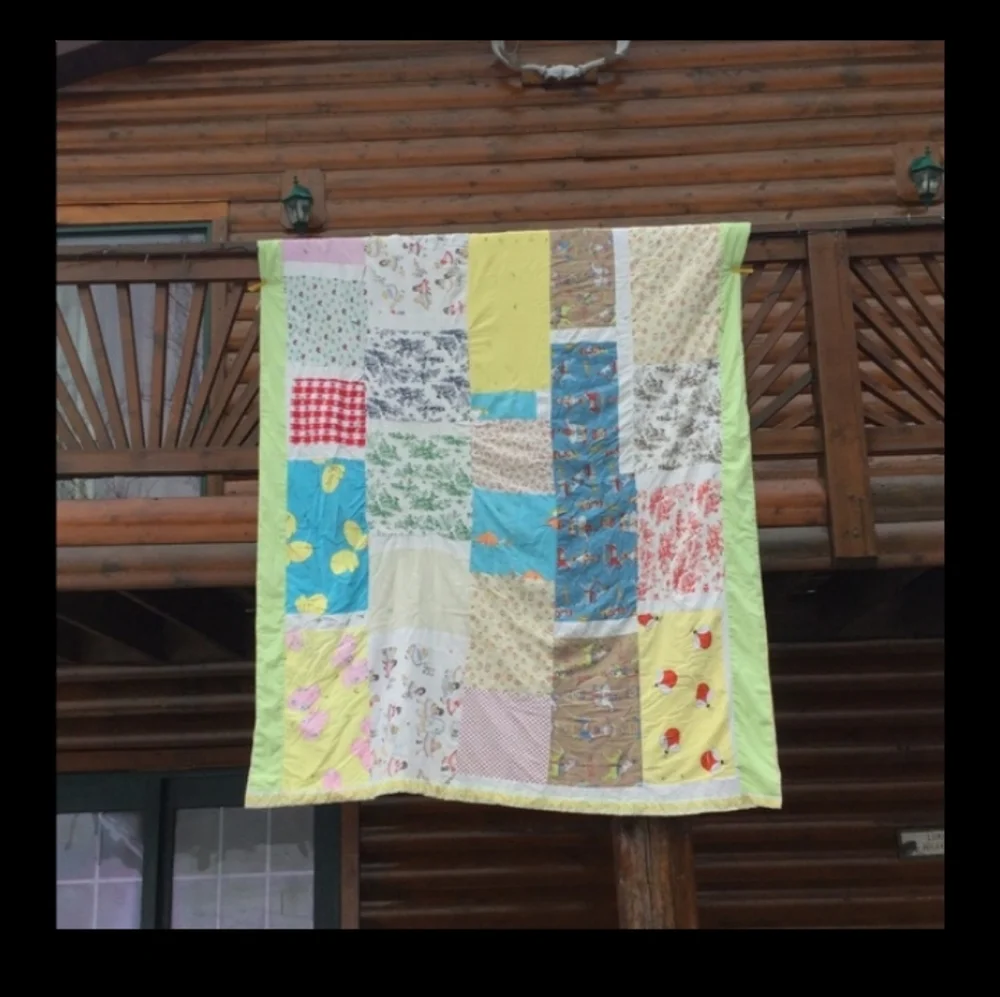 HANDMADE VINTAGE  Travel Throw Blanket 46 X 34”