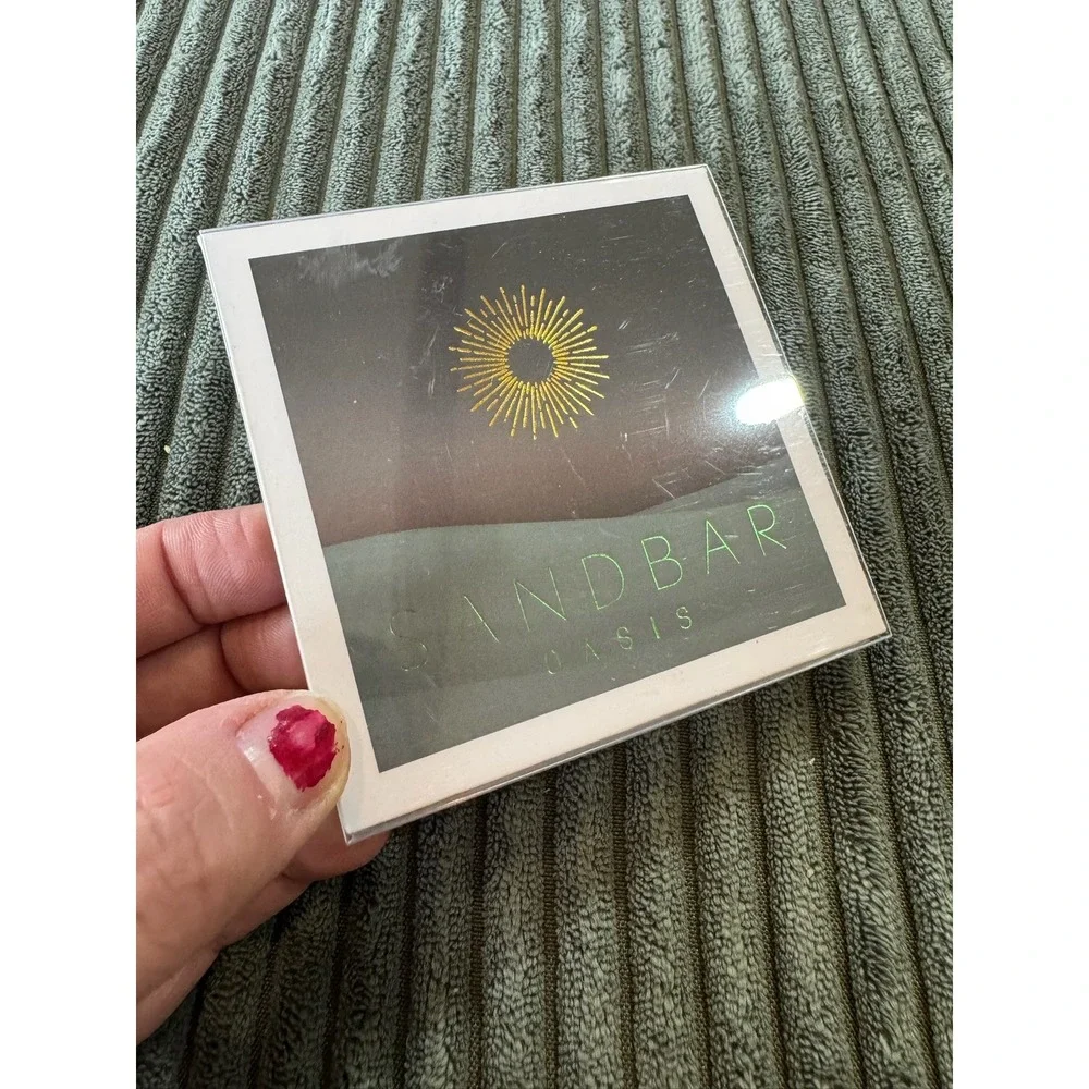 SANDBAR OASIS Shimmer Matte Eyeshadow Palette Sunburst Golden‎ Green