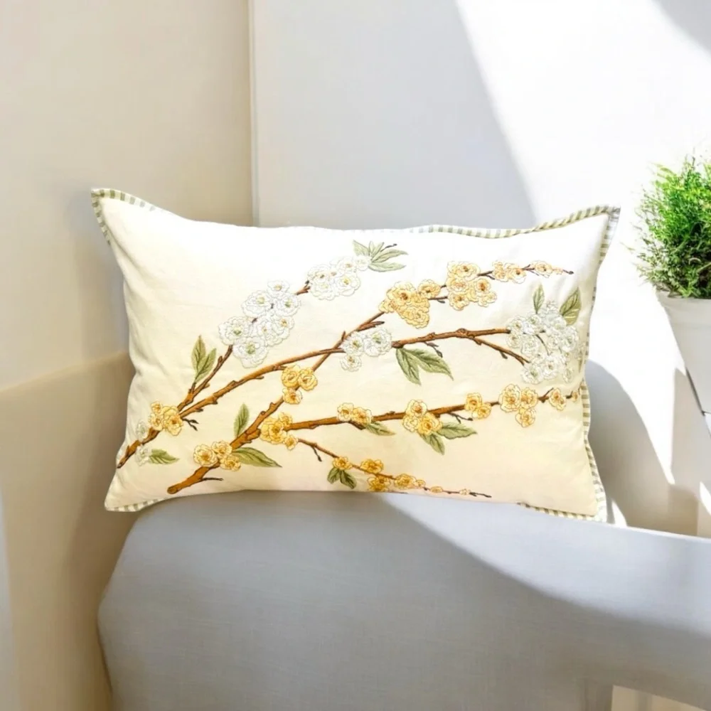 POTTERY BARN LINEN COTTON EMBROIDERED THROW PILLOW 16x26