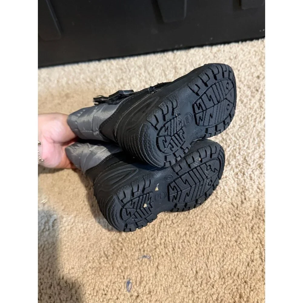 N/A *snow boots