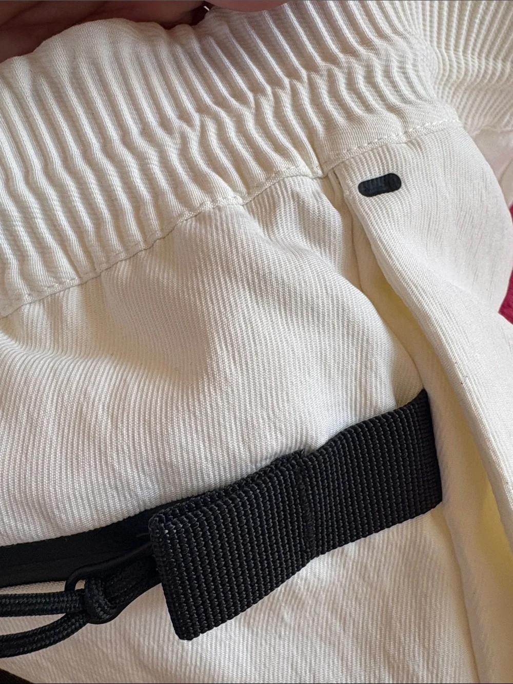 White Nike Sportswear Tech Pack Loose Crop Woven Pants size Medium