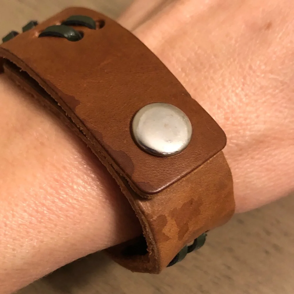 Men’s Jewelry - Brown Leather Bracelet with Black Accents