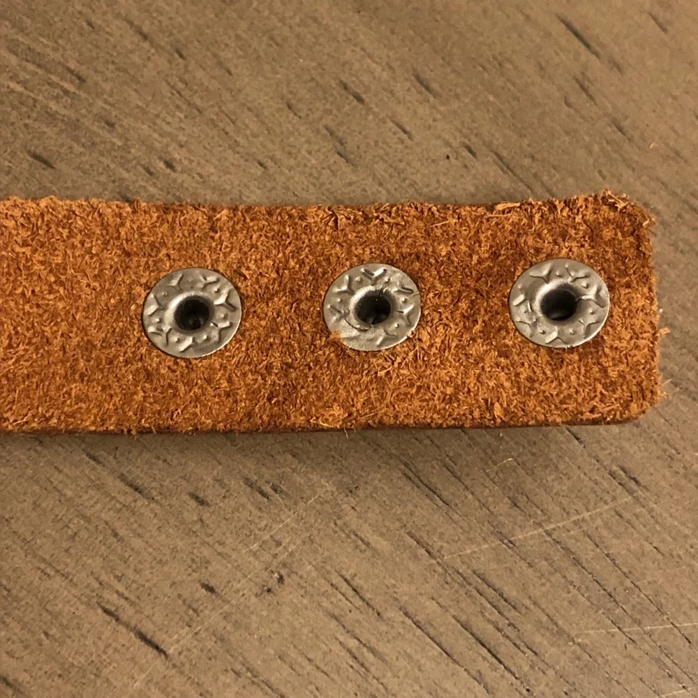 Men’s Jewelry - Brown Leather Bracelet with Black Accents