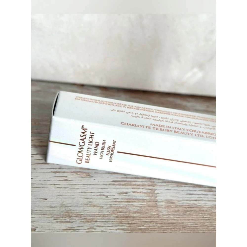 Charlotte Tilbury nib charlotte