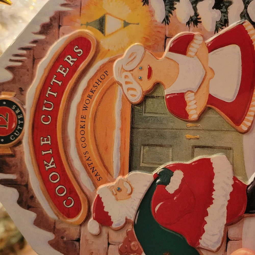 Williams Sonoma cutters santa