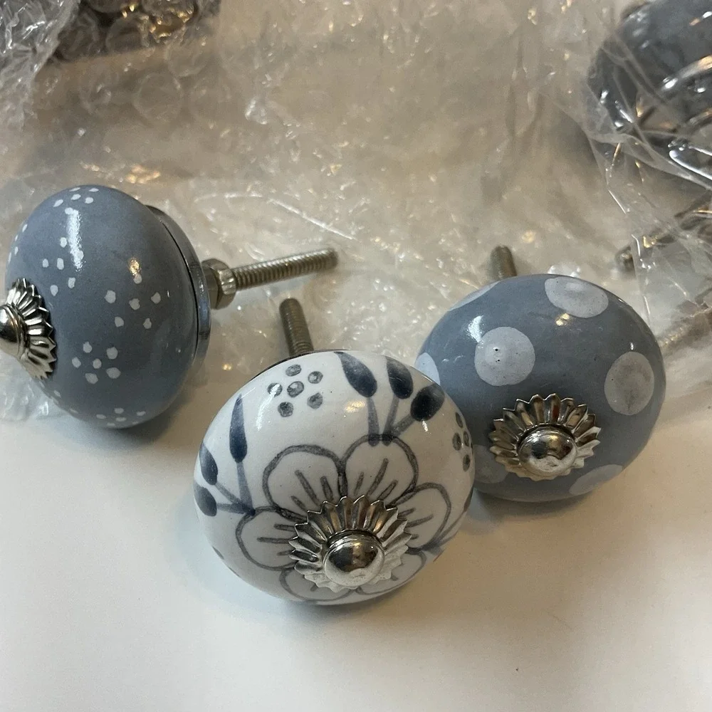 Vintage Porcelain Ceramic White Blue Pattern Drawer Cabinet Knobs Pulls Set Of 8