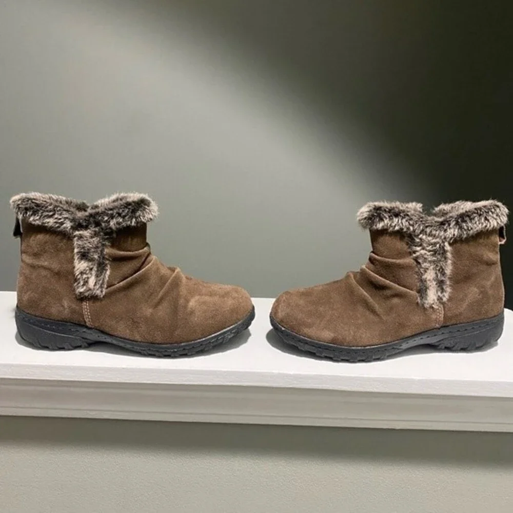 All Weather Brown Faux Suede/Fur Ankle Boots by Khombu-size 7