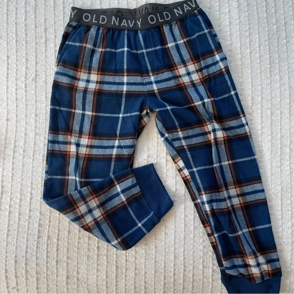 Bundle of two pjs sets by Old Navy and Gap in novelty print and size S (6-7)