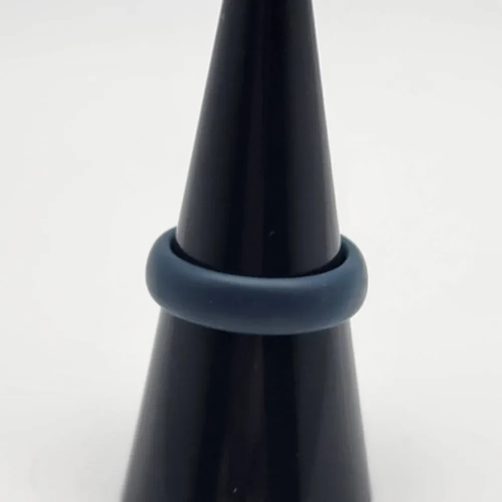 Qalo Navy Blue Silicone Ring (6)