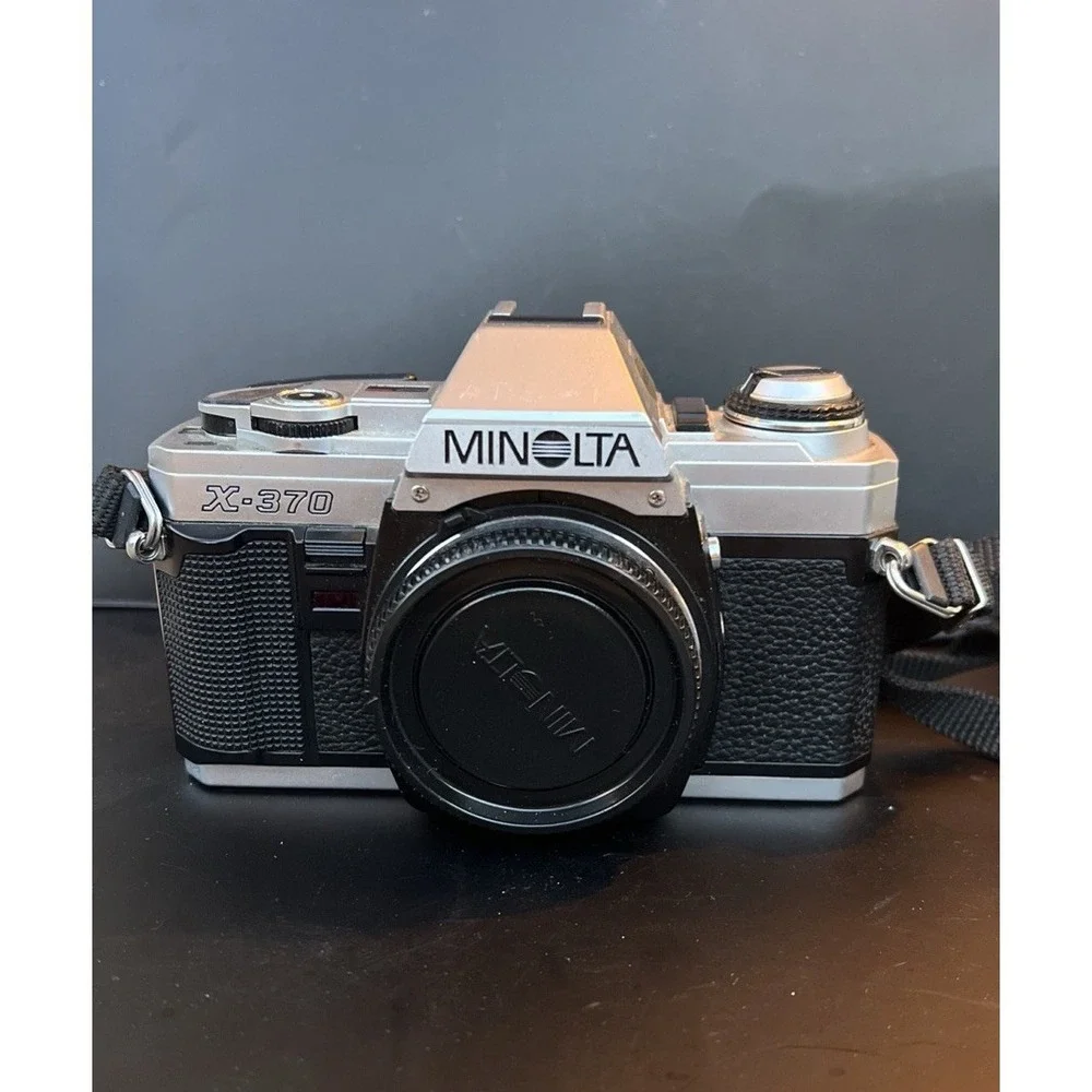 Minolta 370 camera