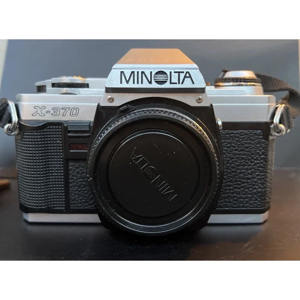 Minolta 370 camera