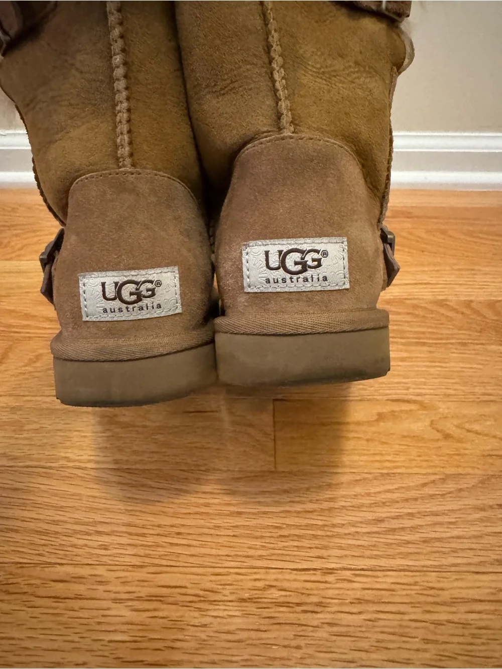 UGG classic short