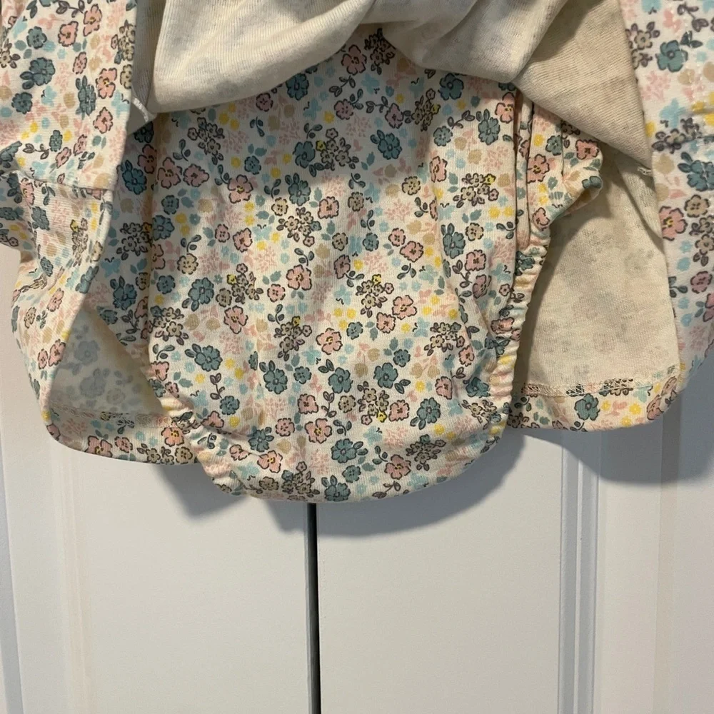 Carter NWT sundress with Flutter Sleeves and Peter Pan Collar attached pants 12M