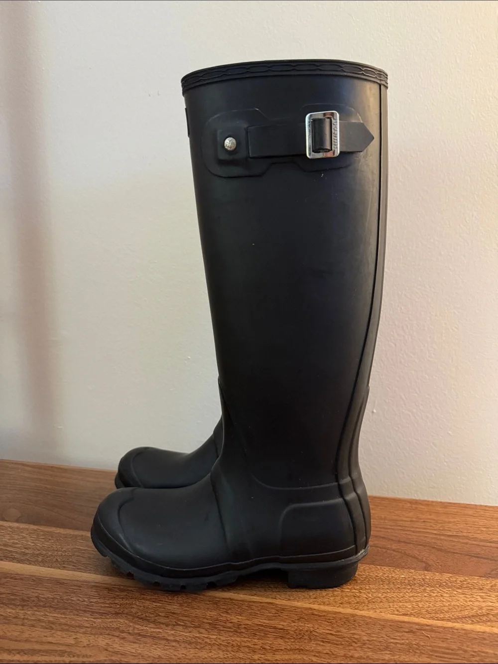 Hunter durable knee
