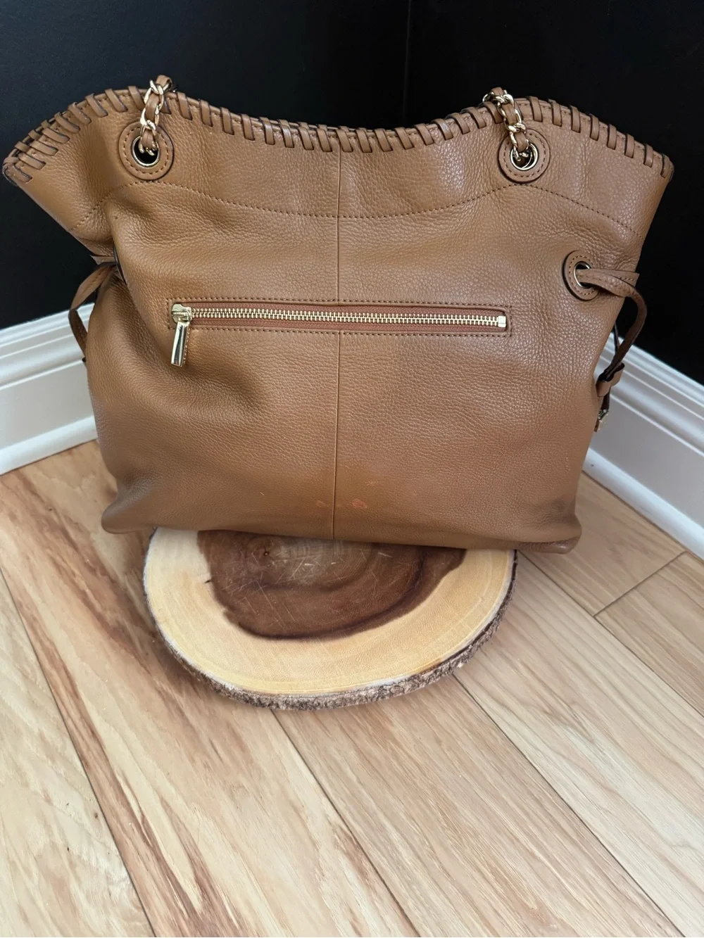 Tory Burch soft pebbled