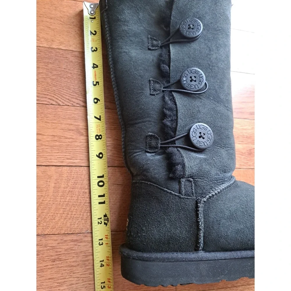 UGG Women's Black Suede Leather Shearing Lining Mid-calf Boots 9.5-10 Buttons