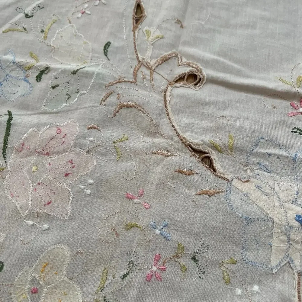 Vintage Tablecloth Embroidered Floral Cotton Cut-out Details 102.5
