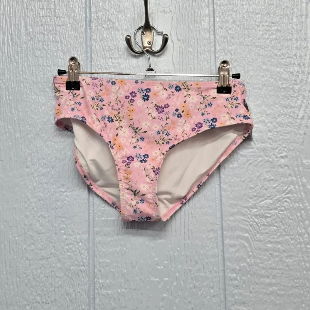 NWT Large Pink Floral Bikini Bottoms