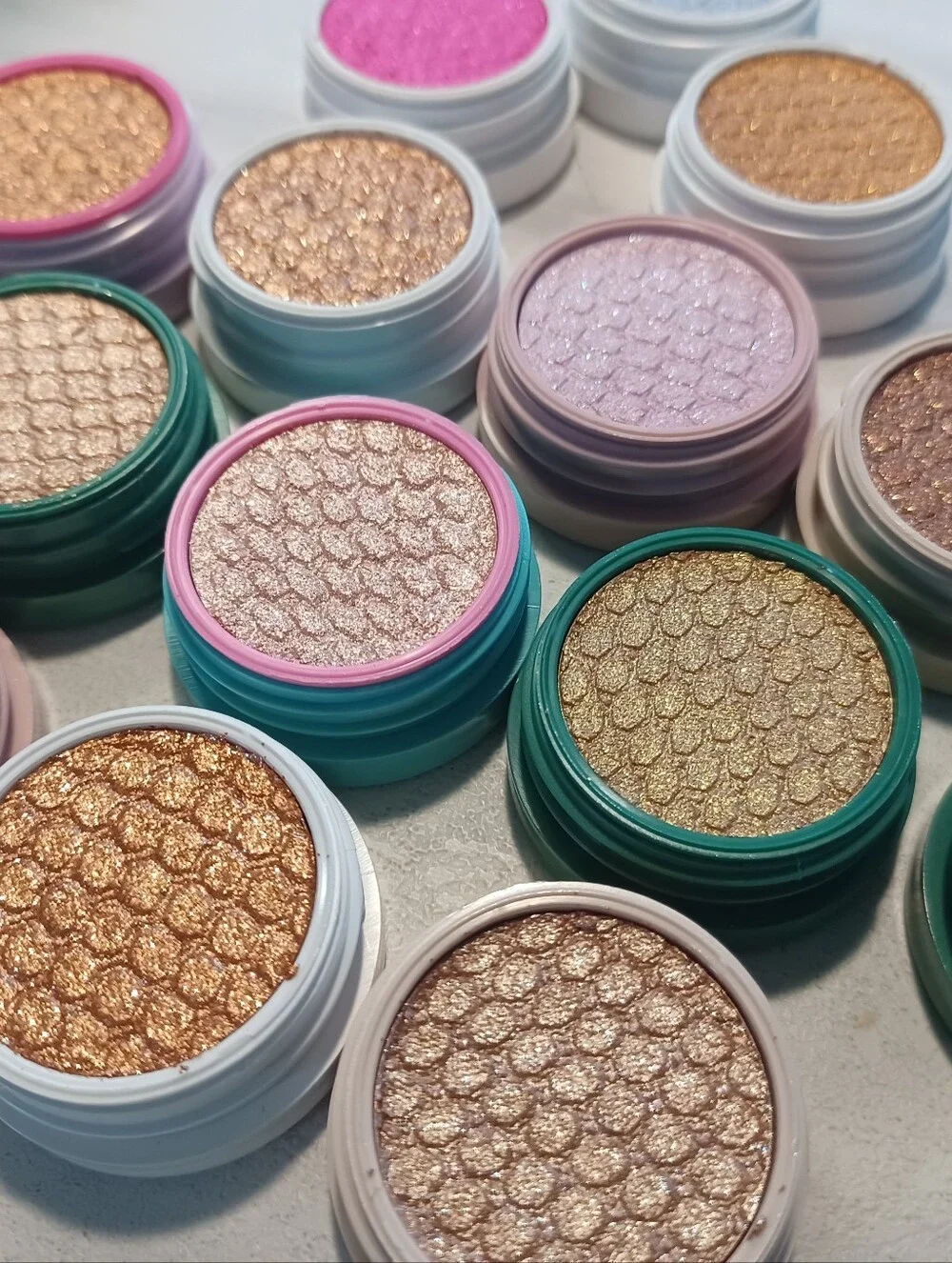 Colourpop cream green wear
