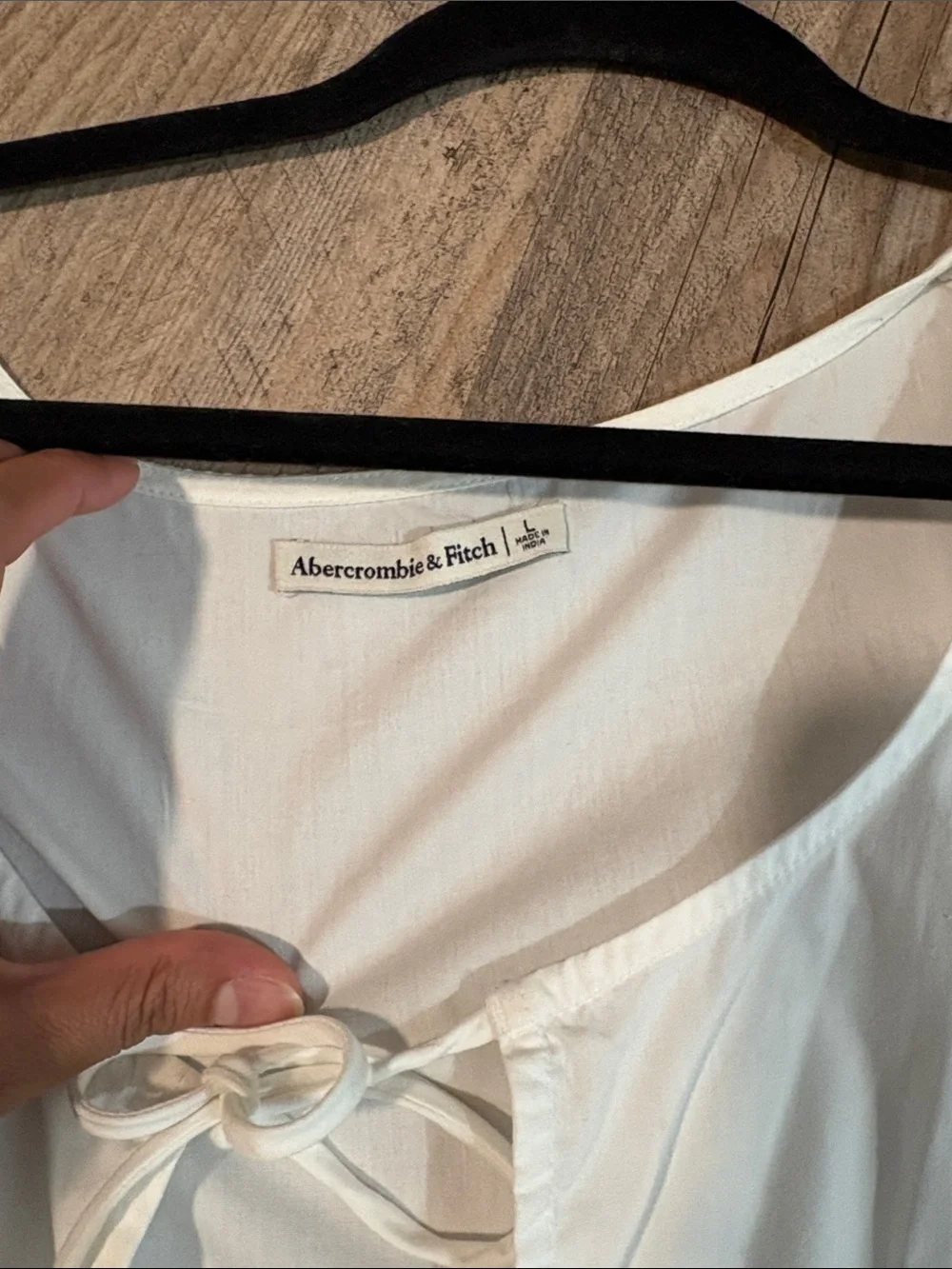 Abercrombie & Fitch White Tie-Front Crop Blouse