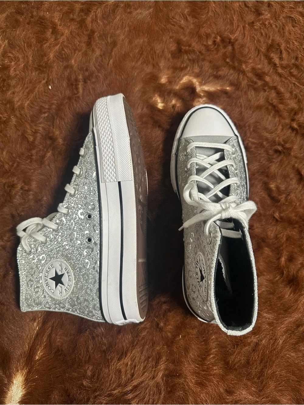 Converse silver top
