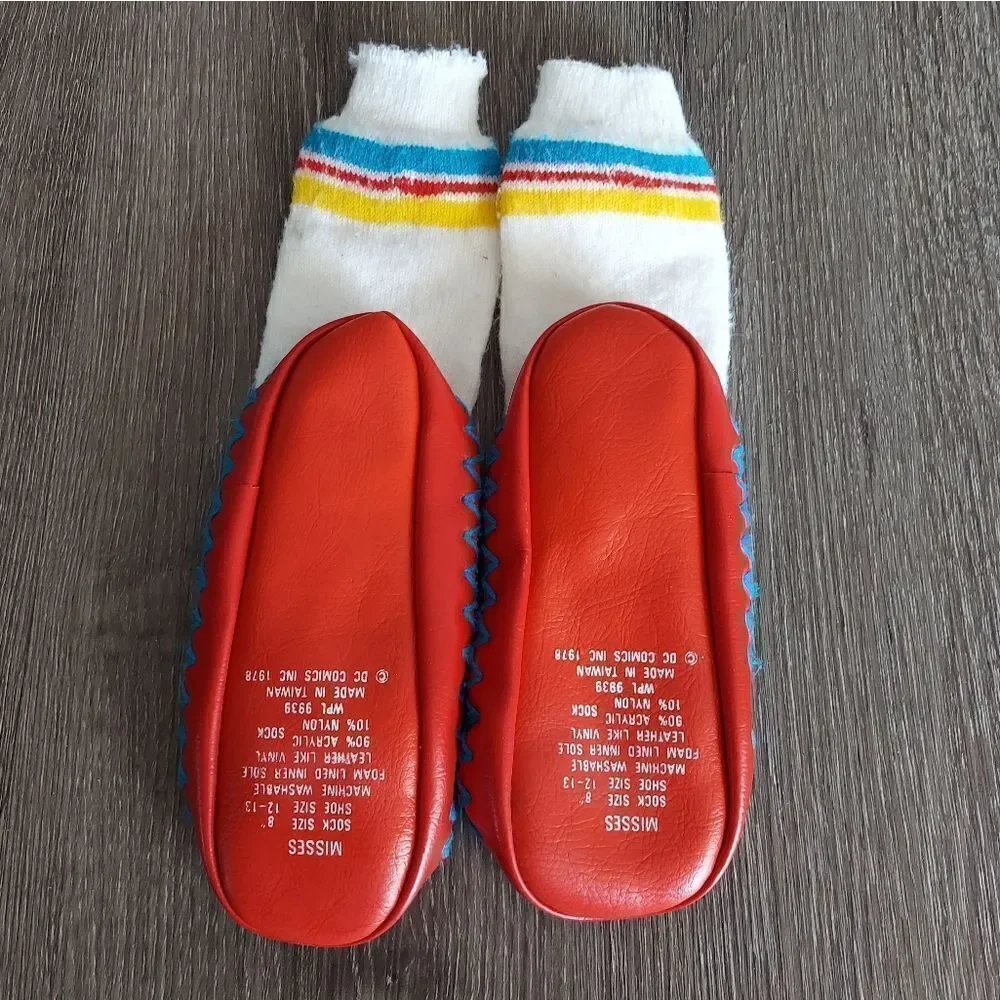 Vintage Collectible 1978 Wonder Woman Slipper /  Shoes- DC Comics Marvel