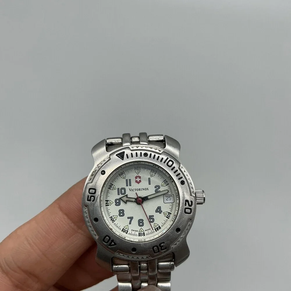 Victorinox see photos