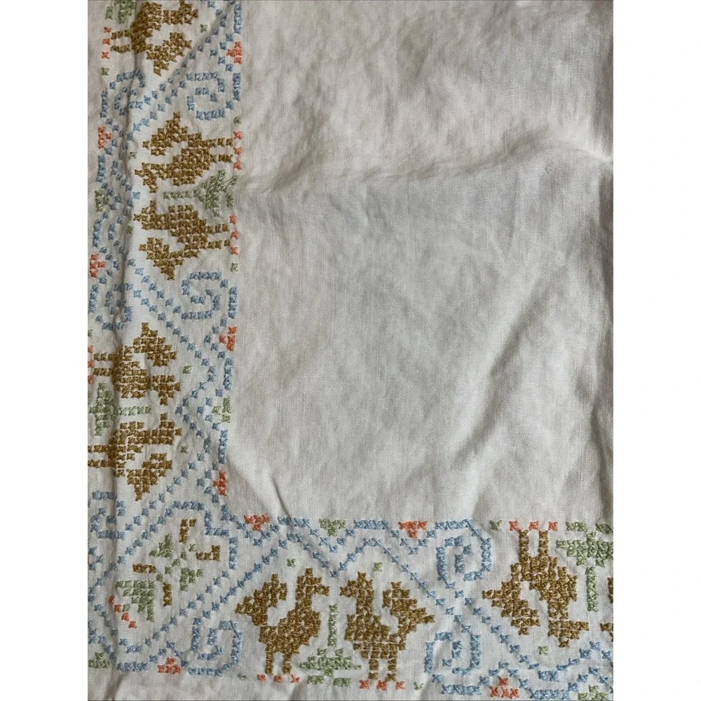 Vintage Linen Embroidered Roosters Tablecloth 39 X 40