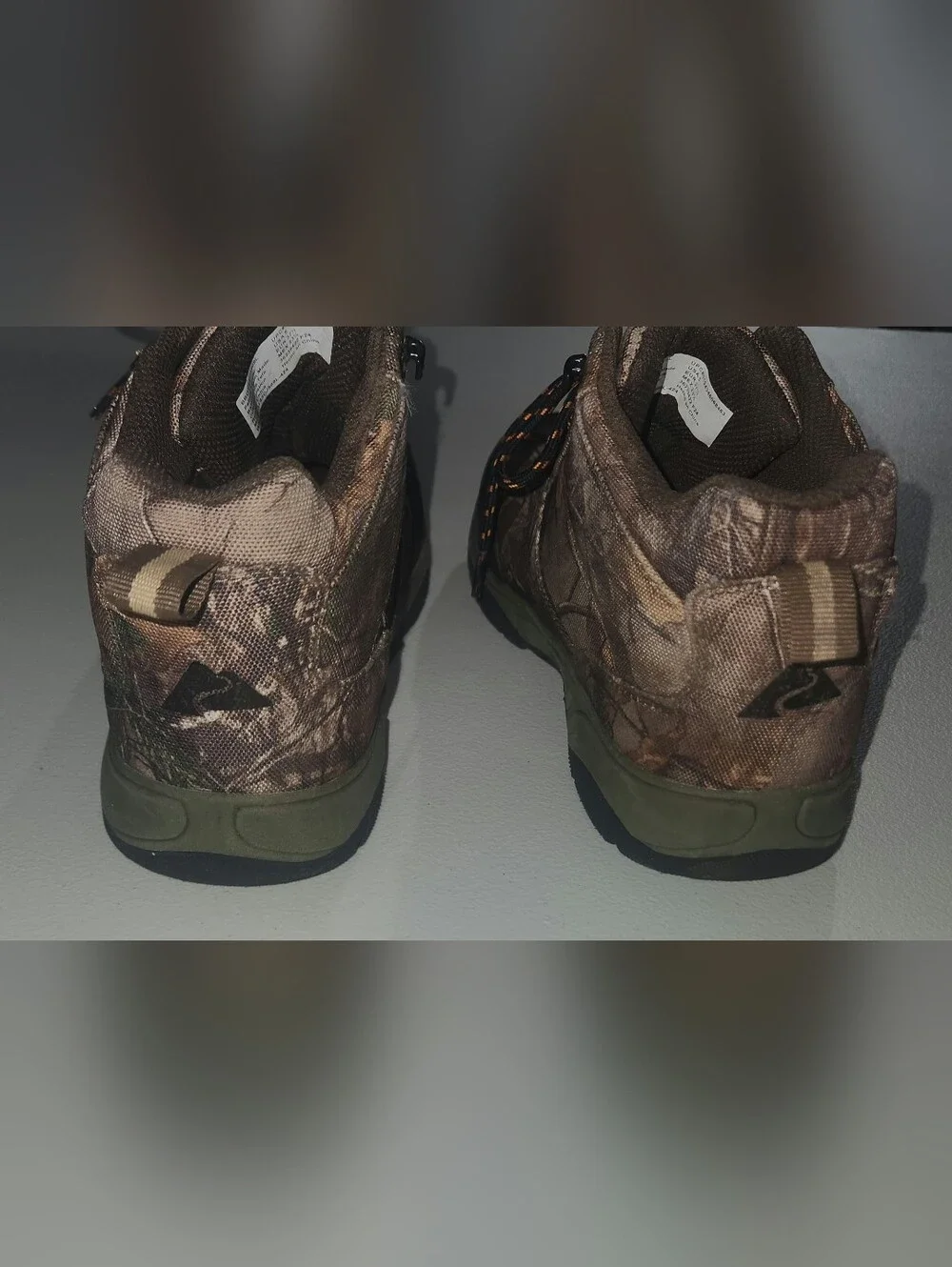 Ozark Trail Boys Mossy Oak Camo Lace-Up Outdoor Hiking Boots Size 5 Big Boys