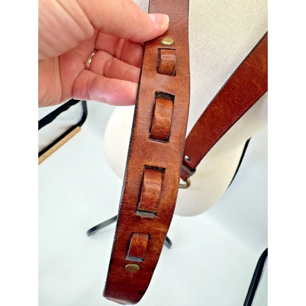 Vintage Orvis Chestnut Full Grain Leather Equestrian Hoof Pick Belt 40 Brass USA