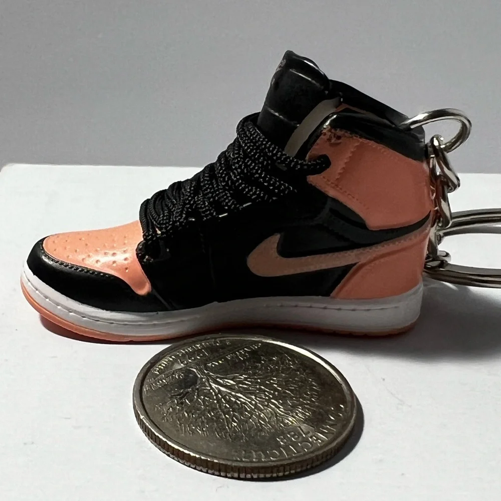 3D mini sneaker shoe keychain Black and Pink novelty‎ trinkets