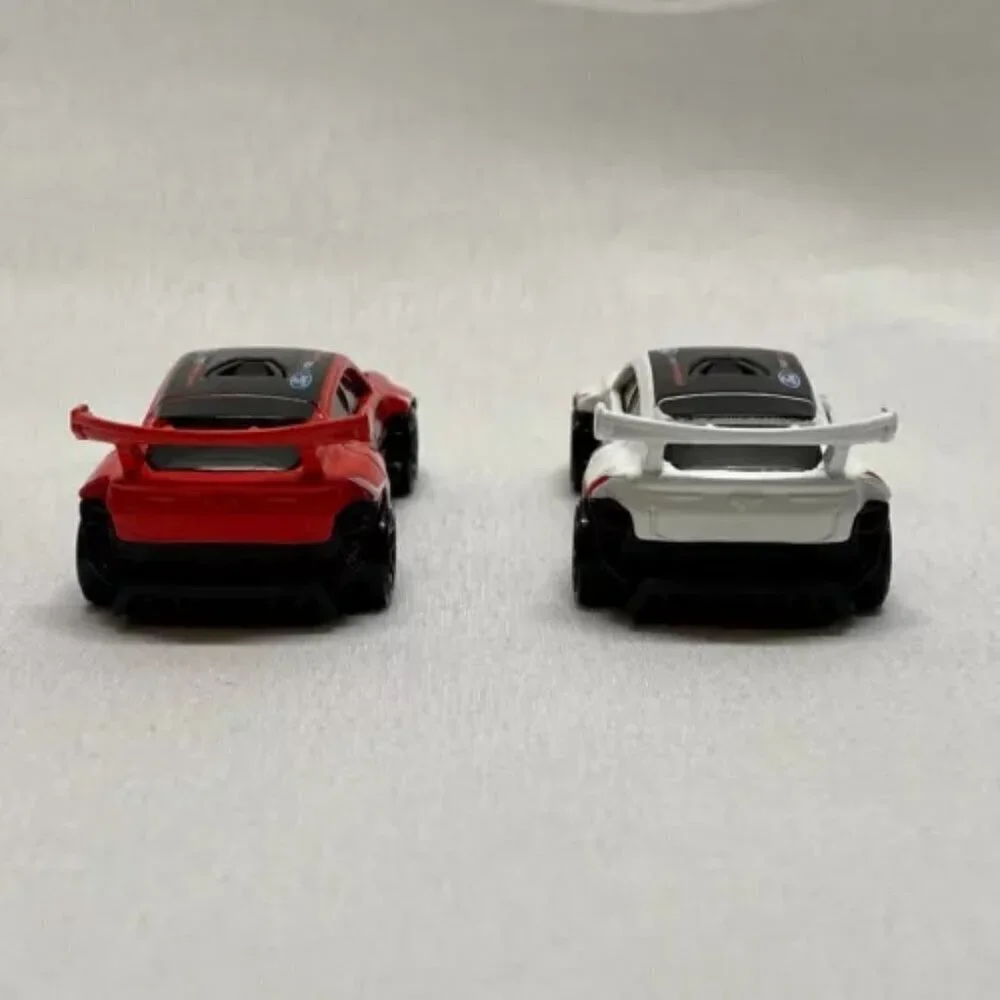 Hot Wheels Ford Mustang Mach-E 1400 Lot 2 Loose 1:64‎ HW Cars Red White Die-cast