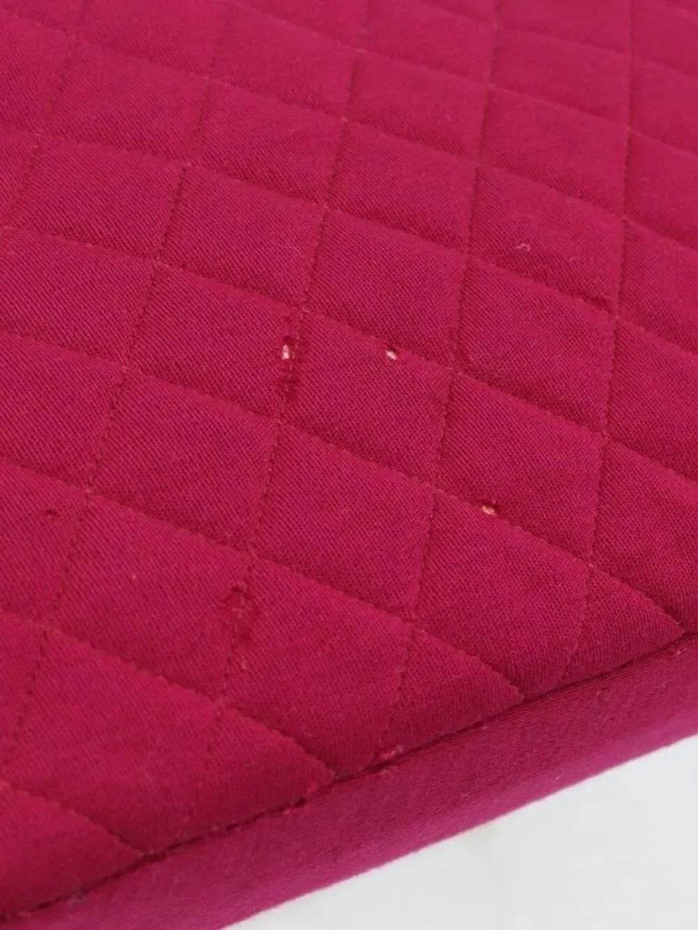 CHANEL brand	chanel color	wine