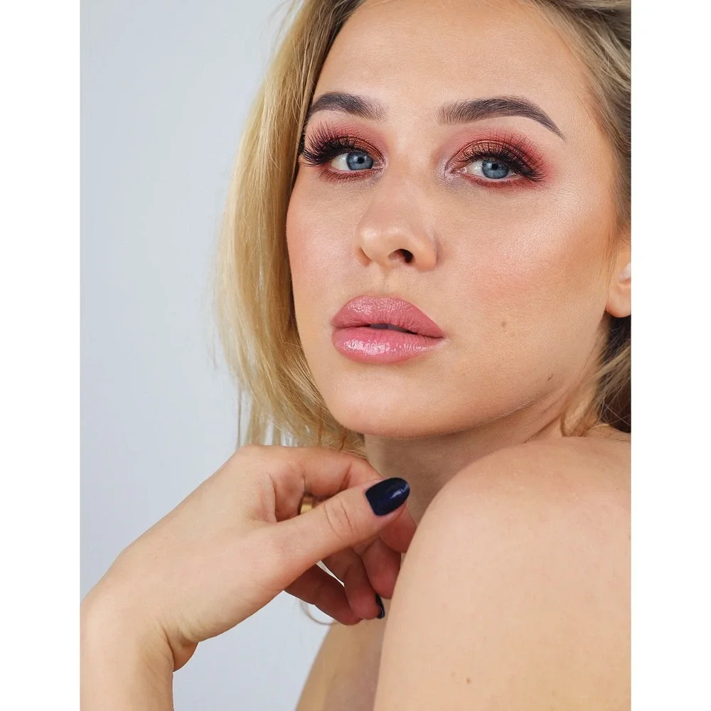 RealHer eyeshadow palette