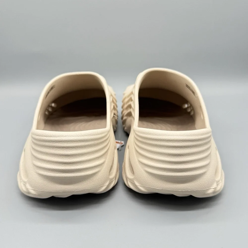 CROCS Echo Wave Mens 10 Womens 12 Clog Slides Sandals Almond Tint NEW