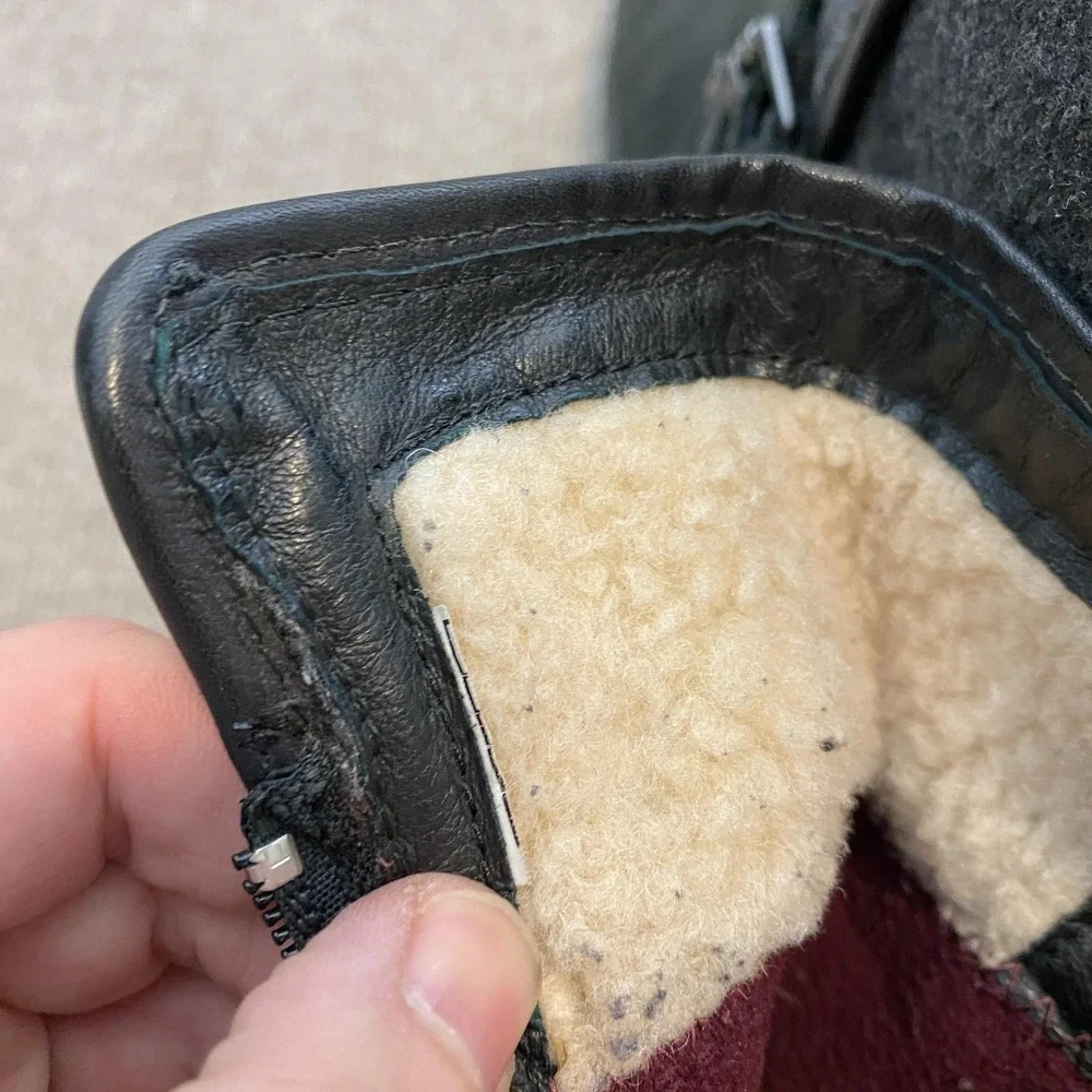 UGG buckle remain