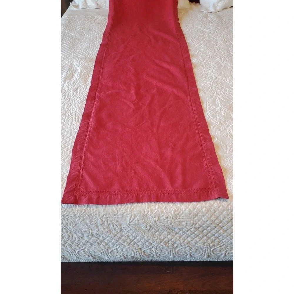 Williams Sonoma 100% Linen Table Runner Rectangle 16 X‎ 104 Red