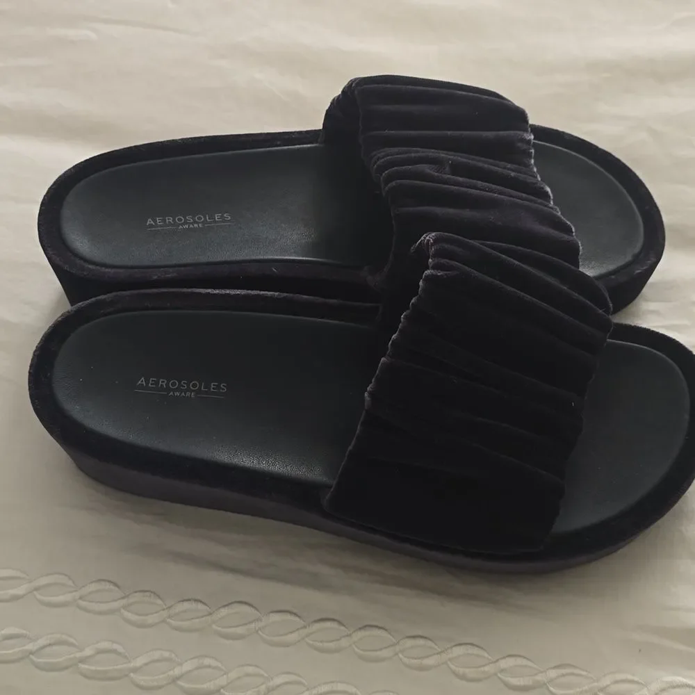 Aerosoles Women DADA Velvet Slide Platforms Shoes 8.5  Dark Blue