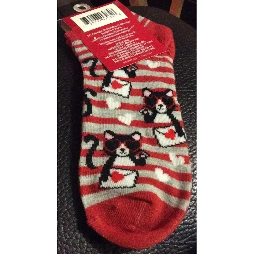 Unbranded nwt socks