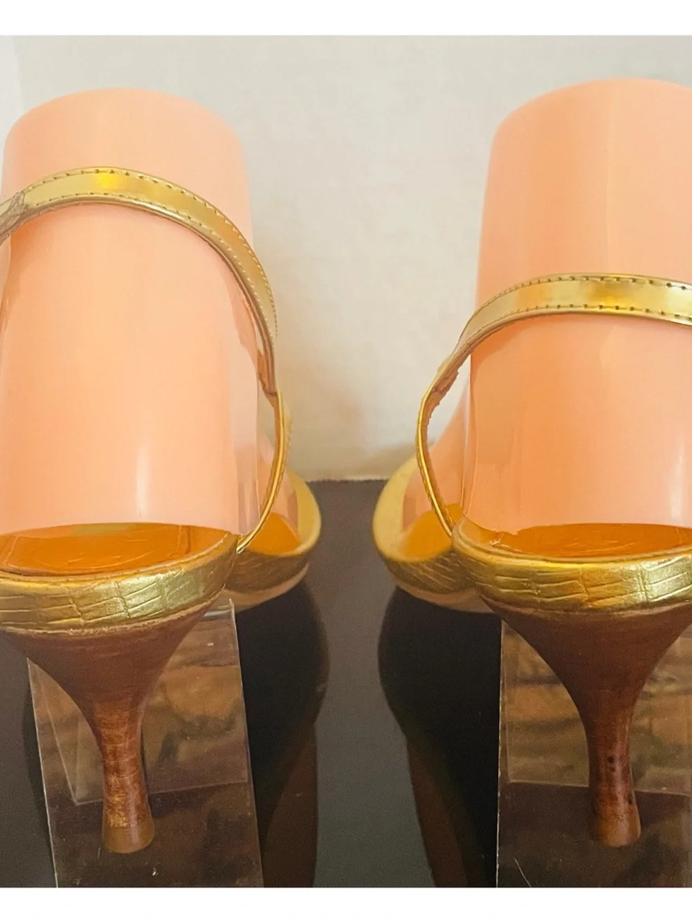 Tory Burch T-Strap  Metallic Gold Leather Heeled Sandal Women’s SZ 7.5