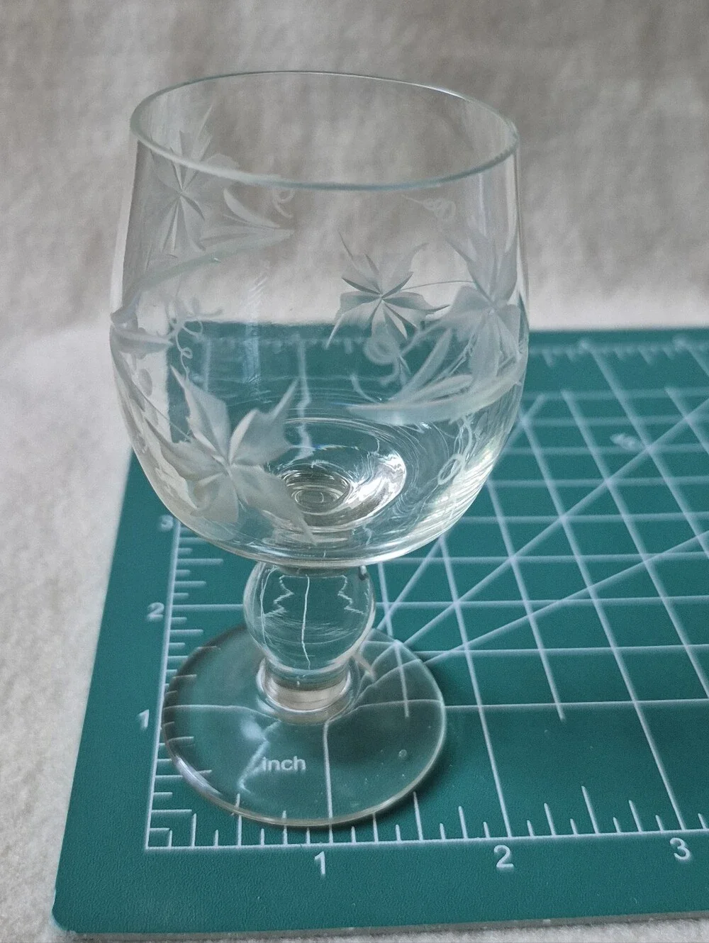 The Unbranded Brand elegant clear