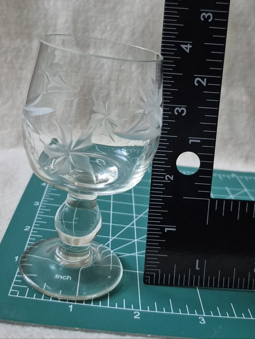 The Unbranded Brand elegant clear