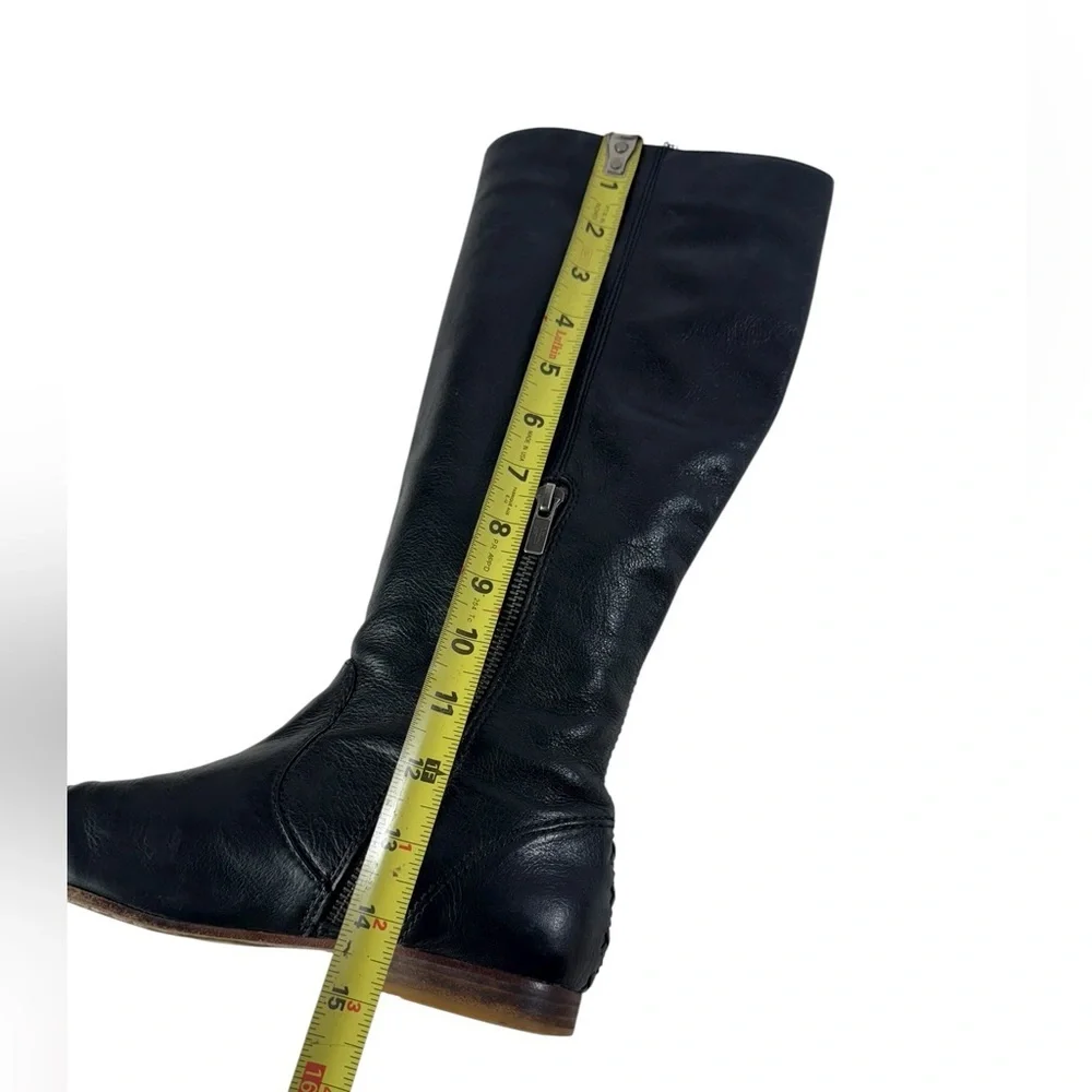 Frye zipper silhouette