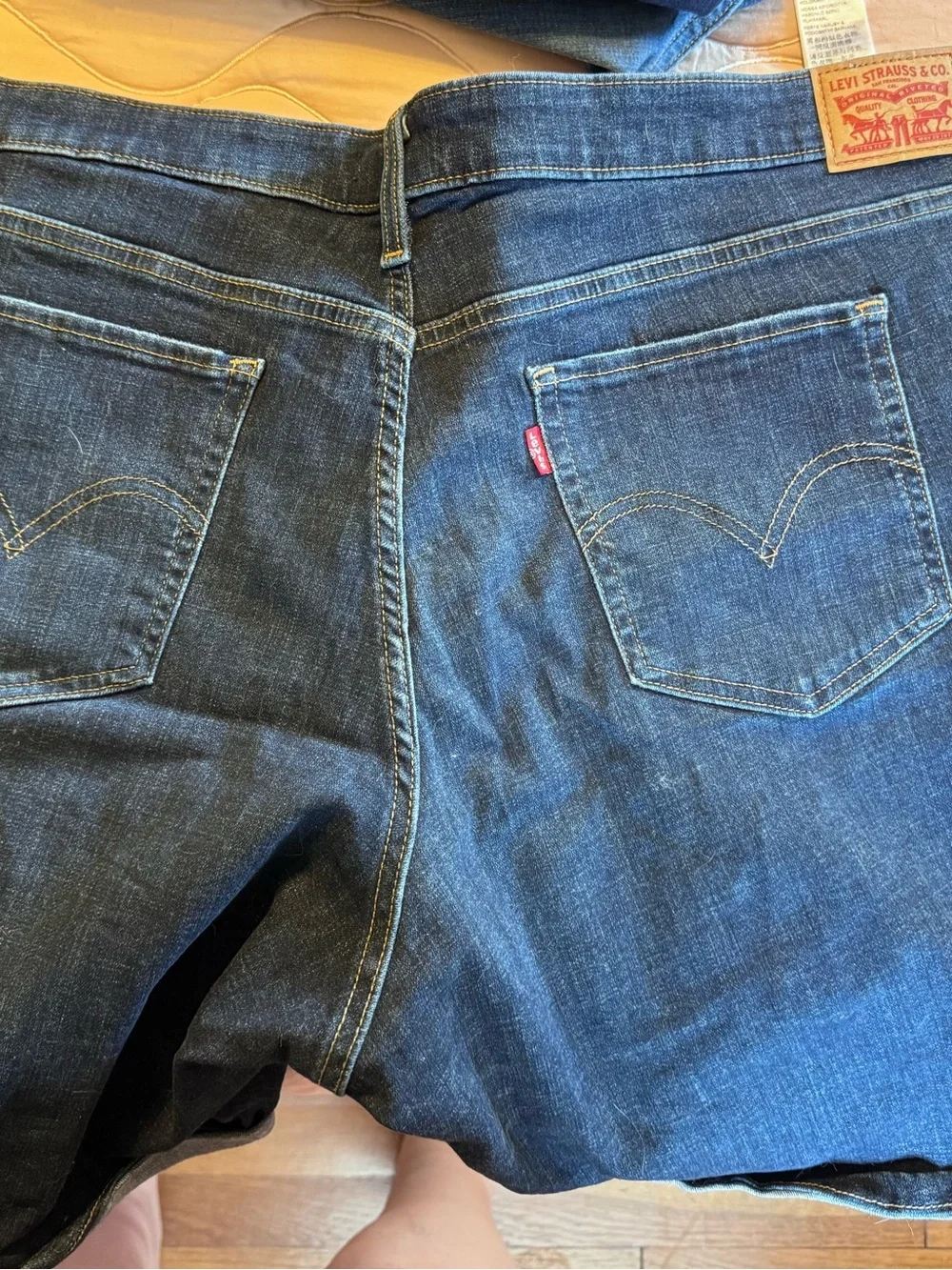 Levis classic dark