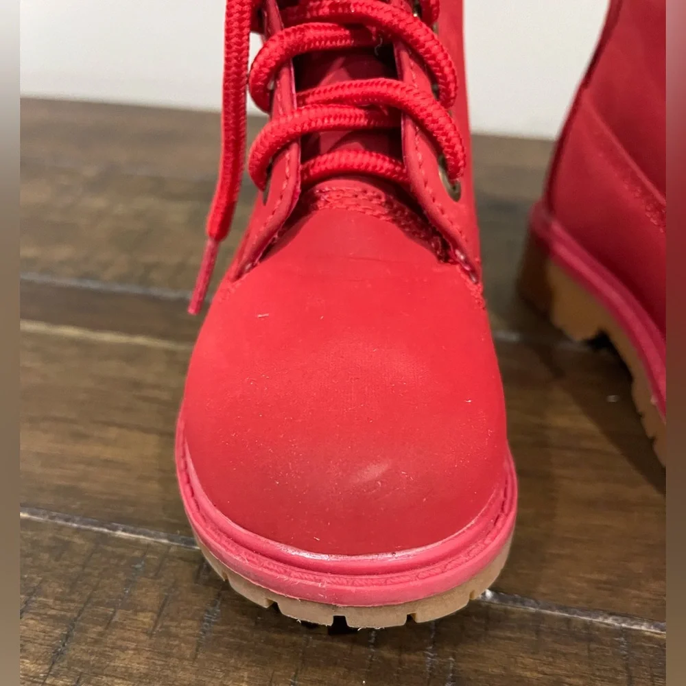 ✨✨Working Class Us Kids Red Boots✨✨