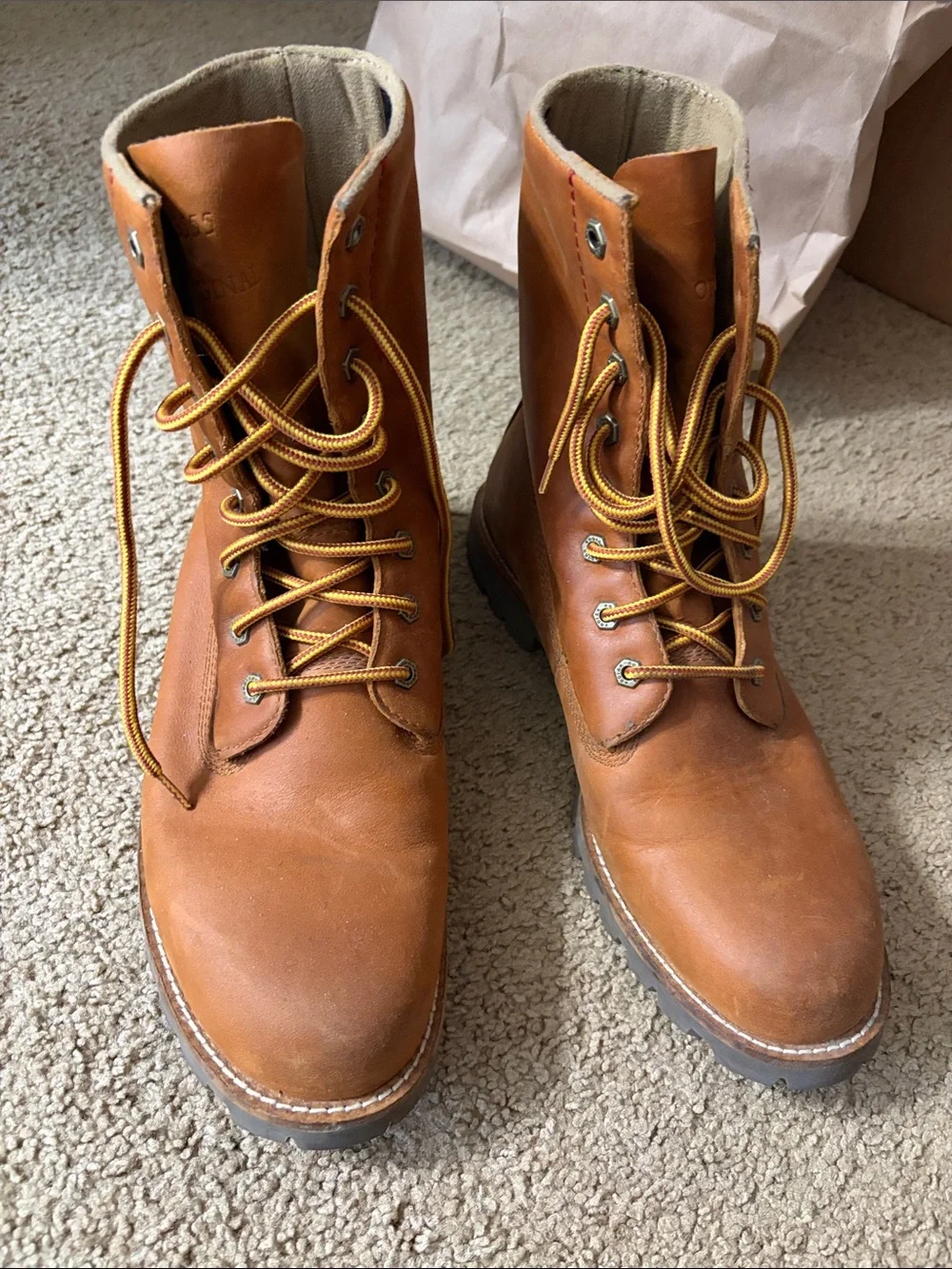 Kodiak Canadian Boot Men's Tan Leather Work Boots - Classic Lace-Up