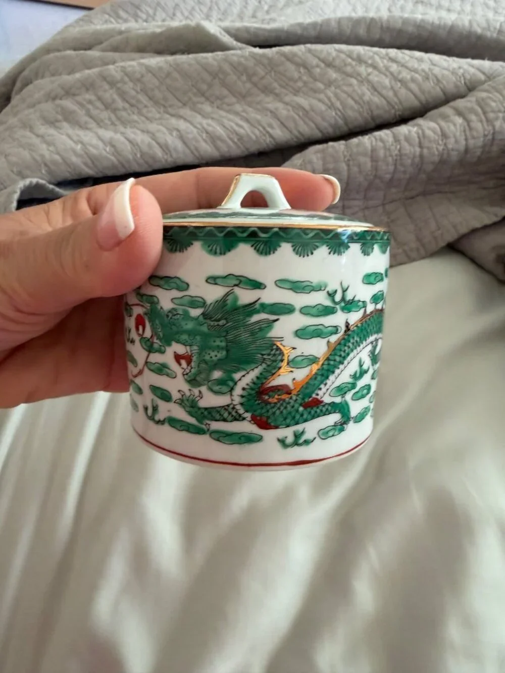 N/A enameled creamer porcelain