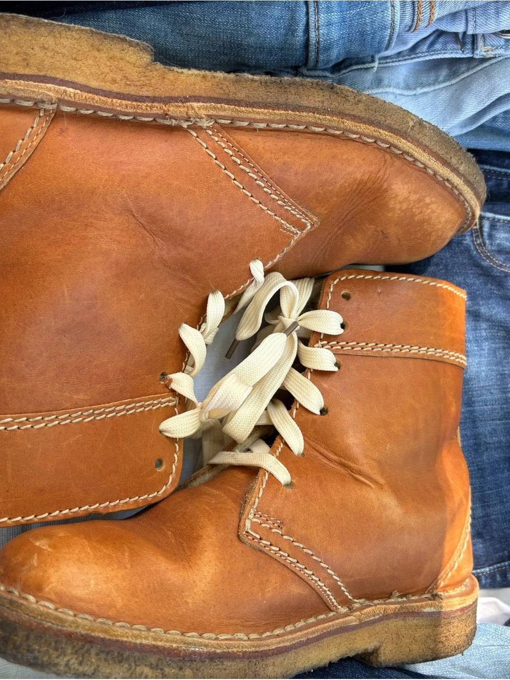 Duck Feet Women’s Leather Lace-Up Boots